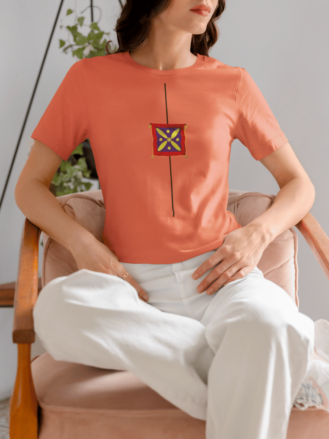 Derafsh Kaviani tshirt with legendary Iranian banner design