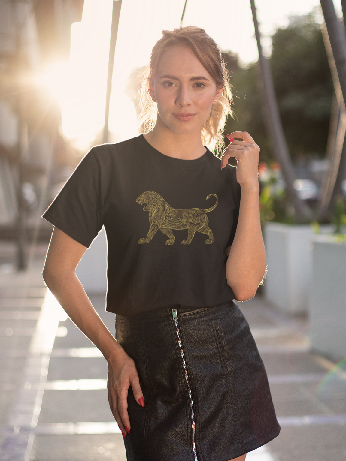 Achaemenid Empire lion relief Woman Golden t-shirt