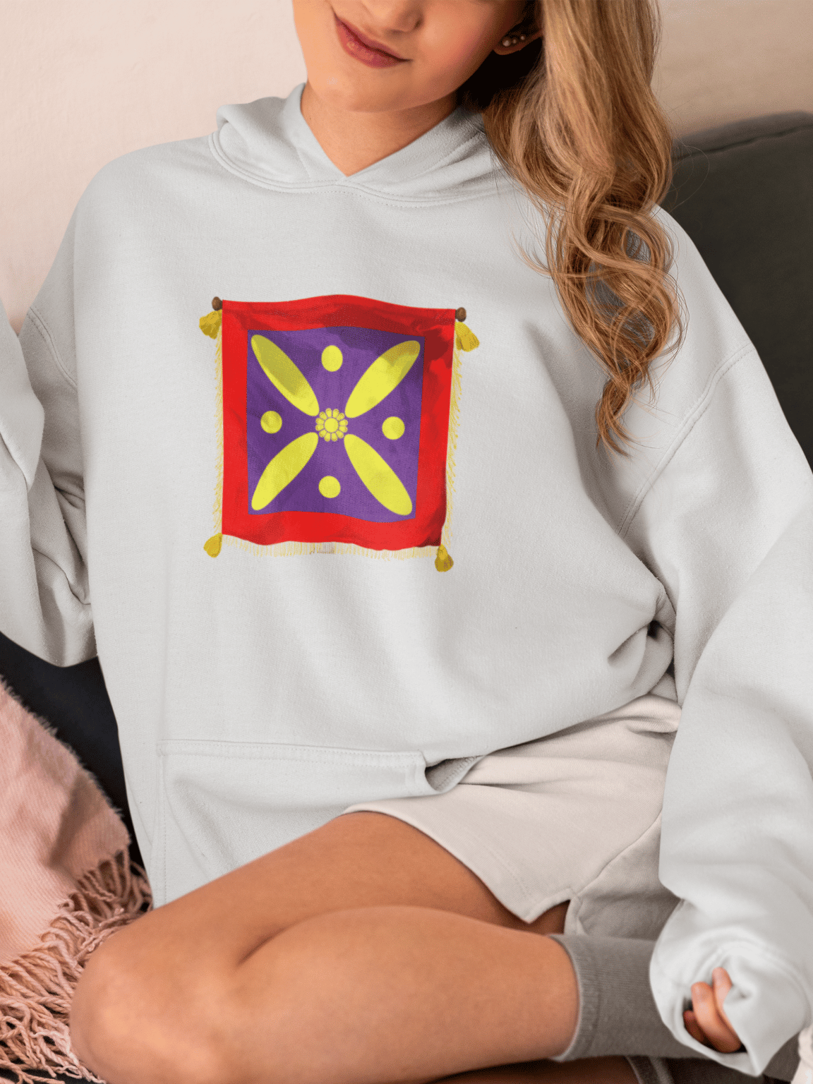 Derafsh Kaviani hoodie with legendary sasanian banner design